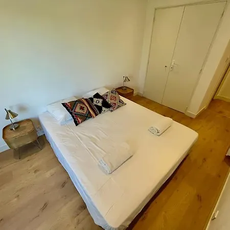 Pgh N19-centre-ville, A 200m, Parking Prive Appartement
